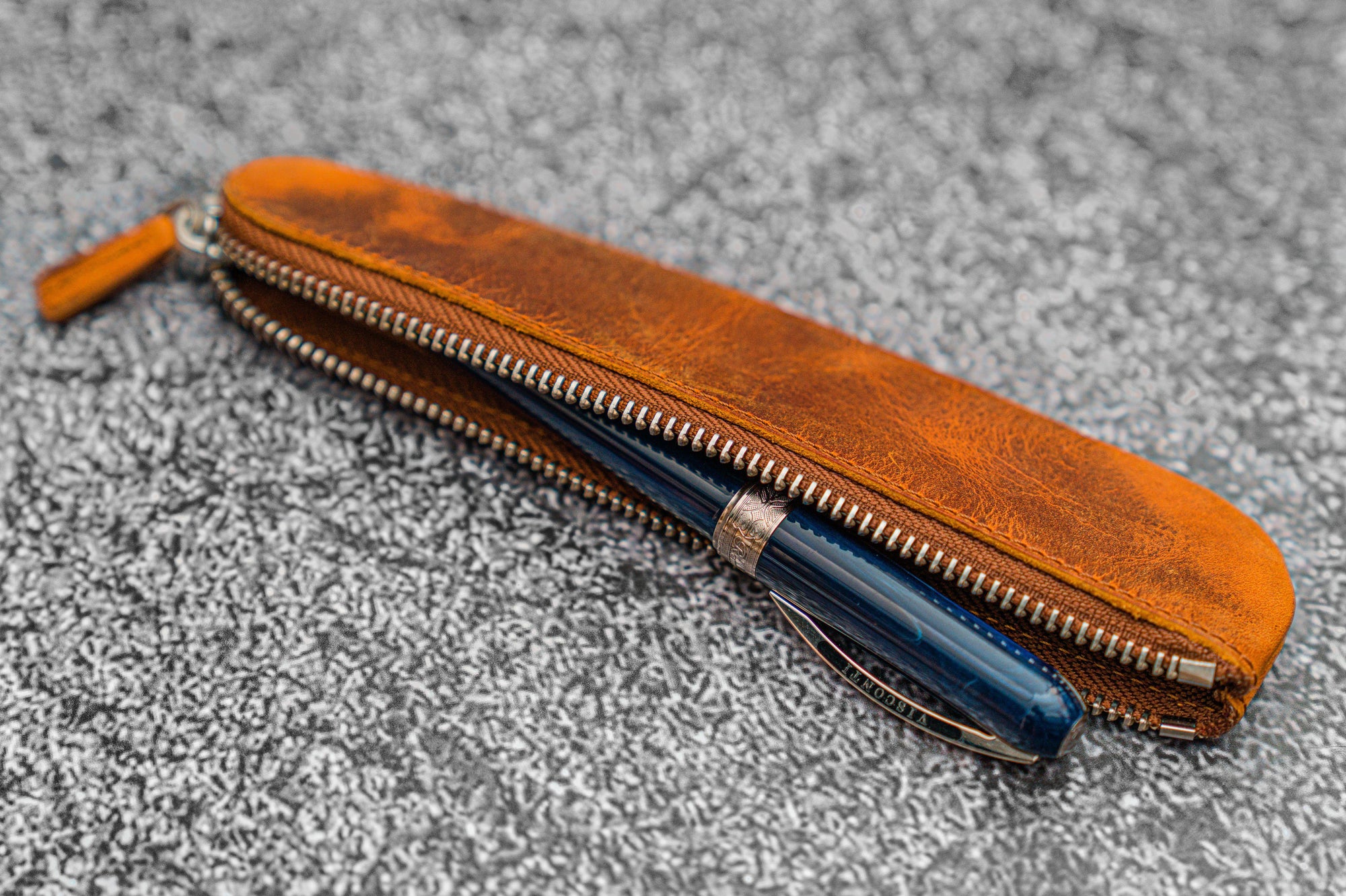 Leather Zippered Single Fountain Pen Pouch - Crazy Horse Brown-Galen Leather